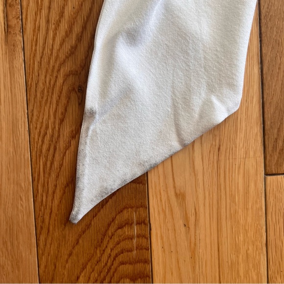 Revolve X Michael Costello Liesel White One Shoulder Tie Waist Romper Size Small - Picture 7 of 9